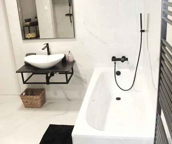 Апартаменты Krasny Priestranny Slnecny V Centre Mesta *